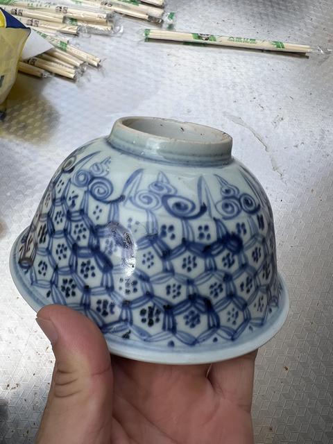 古玩陶瓷青花龜背紋撇口碗真品鑒賞圖