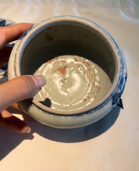 古玩陶瓷青花花卉紋蓋罐真品鑒賞圖