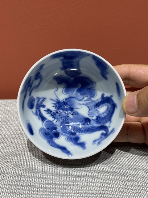 古玩陶瓷清代雍正青花過墻龍紋茶園真品鑒賞圖