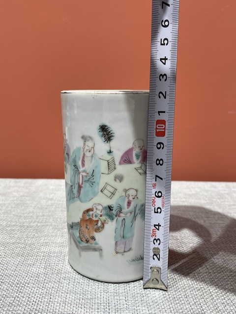 古玩陶瓷清代同治粉彩人物紋筆筒真品鑒賞圖