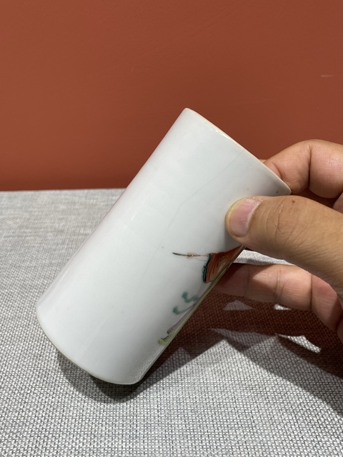 古玩陶瓷清代同治粉彩人物紋筆筒真品鑒賞圖