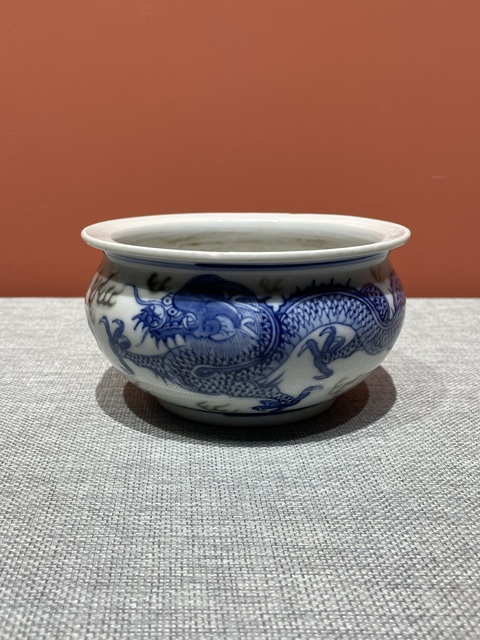 古玩陶瓷清代中期青花釉里紅龍紋香爐拍賣，當前價格7200元