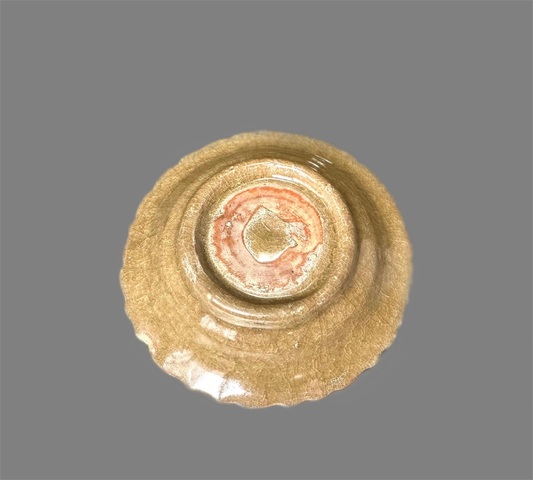 古玩陶瓷龍泉窯菱口碟真品鑒賞圖