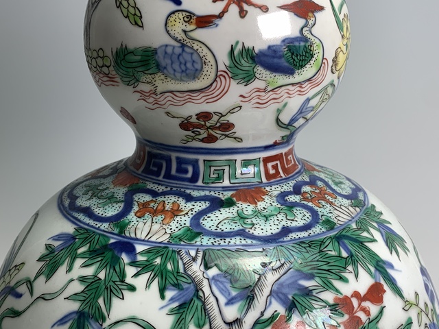 古玩陶瓷清晚期·青花加彩蓮池鴛鴦紋葫蘆瓶拍賣，當(dāng)前價(jià)格5152元