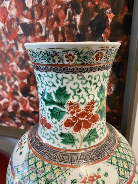 古玩陶瓷鳳凰牡丹紋五彩觀音瓶真品鑒賞圖
