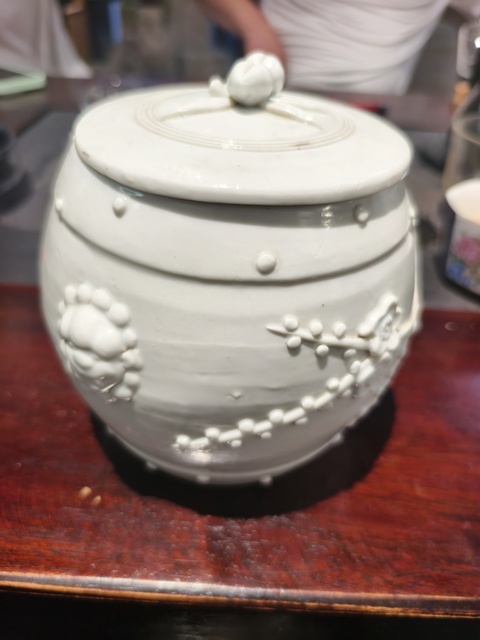 古玩陶瓷德化窯蓋罐真品鑒賞圖