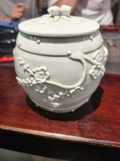 古玩陶瓷德化窯蓋罐真品鑒賞圖