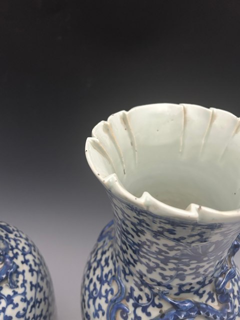 古玩陶瓷清中期·青花包袱瓶一對真品鑒賞圖