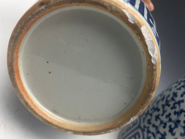古玩陶瓷清中期·青花包袱瓶一對真品鑒賞圖