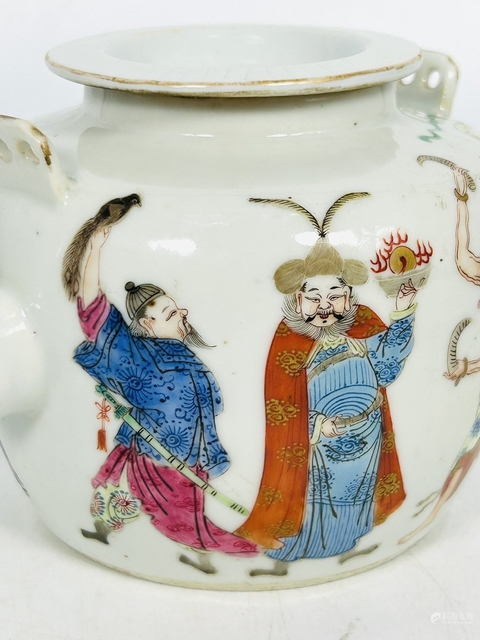 古玩陶瓷粉彩進寶圖提梁壺真品鑒賞圖