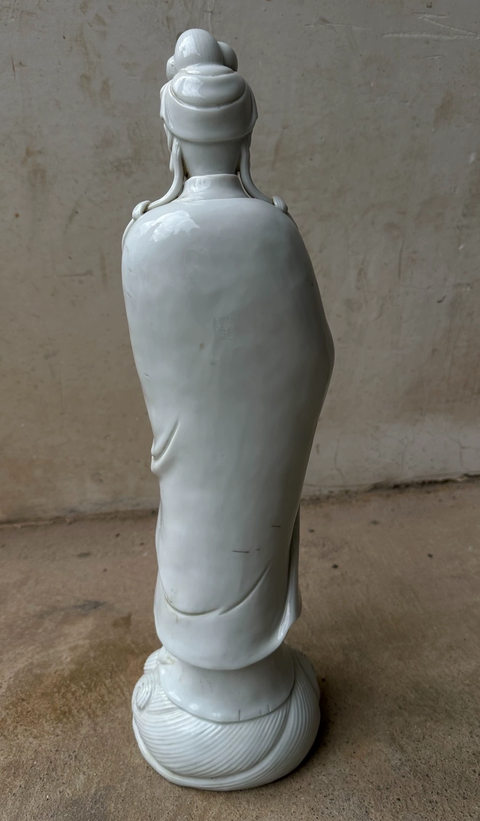 古玩陶瓷德化白瓷觀音菩薩造像真品鑒賞圖