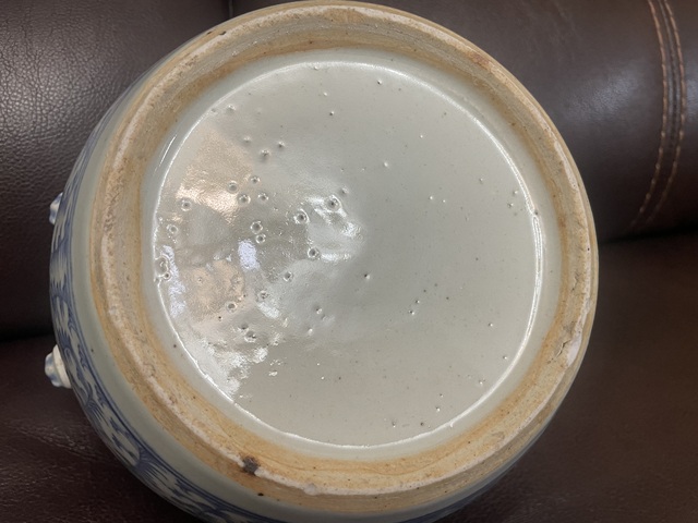 古玩陶瓷纏枝花卉紋青花四系粥罐真品鑒賞圖