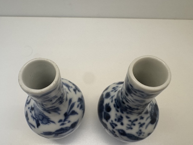 古玩陶瓷(已實物保真)清晚期 青花花鳥紋天球瓶一對拍賣,當前價格2980元