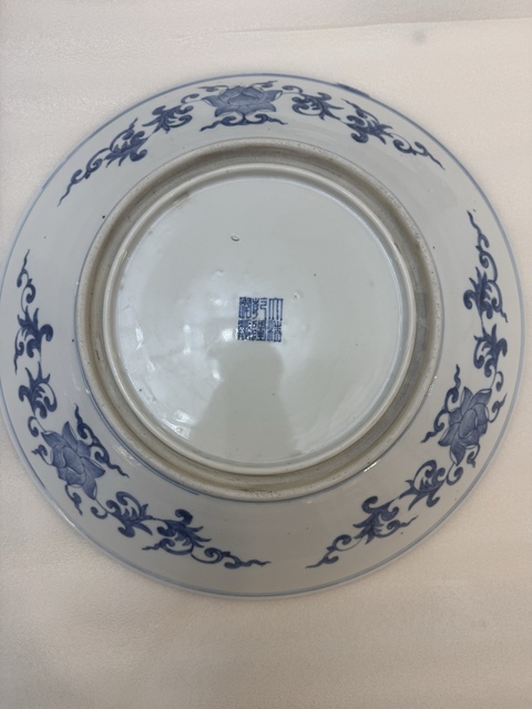 古玩陶瓷二龍戲珠雙圈足青花盤真品鑒賞圖