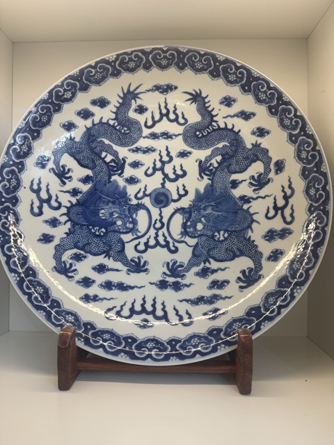 古玩陶瓷二龍戲珠雙圈足青花盤真品鑒賞圖