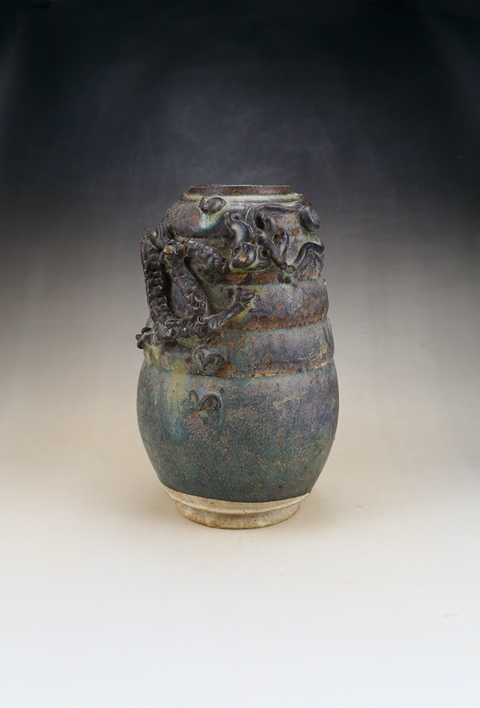古玩陶瓷精品:宋元西壩窯黑釉貼塑龍紋罐(收藏品質)拍賣,當前價格1元