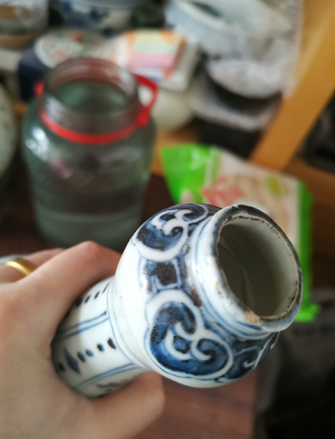 古玩陶瓷青花海馬紋蒜頭瓶,模糊,偏老真品鑒賞圖