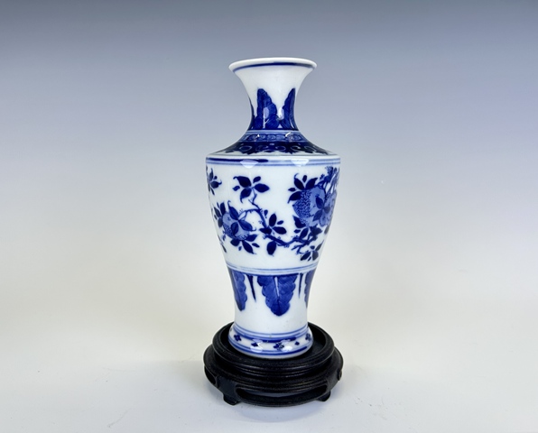 古玩陶瓷清乾隆·青花三多紋觀音瓶拍賣，當(dāng)前價格4704元