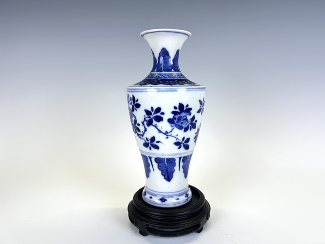 古玩陶瓷清乾隆·青花三多紋觀音瓶拍賣，當(dāng)前價格4704元