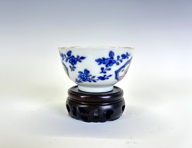 古玩陶瓷清乾隆·青花粉彩人物開窗故事口徑杯拍賣，當(dāng)前價格990元