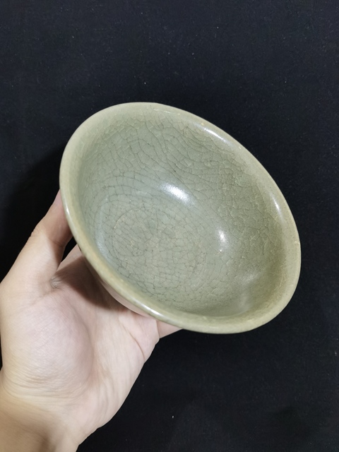古玩陶瓷元龍泉青瓷撇口碗拍賣,當前價格0元