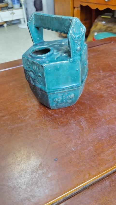 古玩陶瓷綠釉印花蝠紋提壺真品鑒賞圖