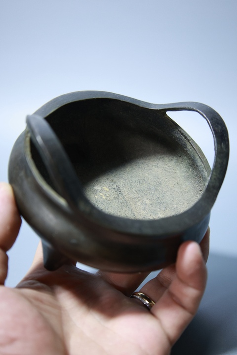 古玩銅器爐子真品鑒賞圖