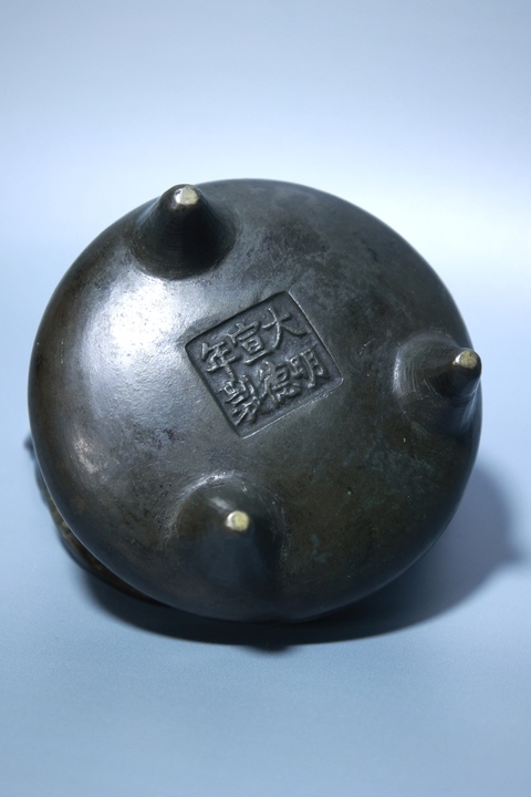 古玩銅器爐子真品鑒賞圖