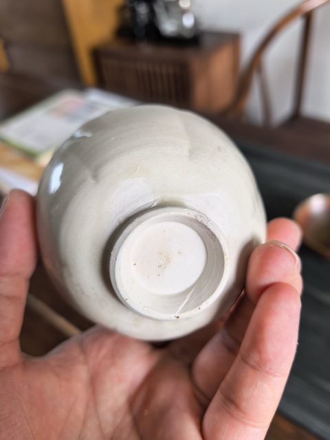 古玩陶瓷霍州窯白釉花口盞真品鑒賞圖
