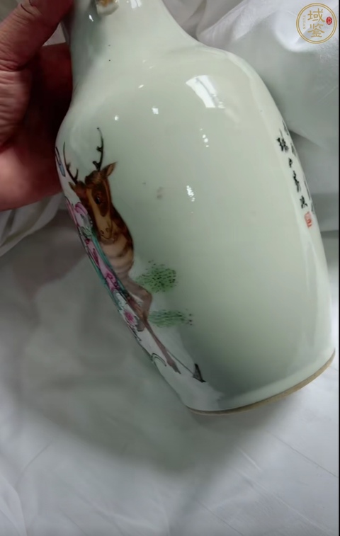 古玩陶瓷人物紋新粉彩瓶真品鑒賞圖