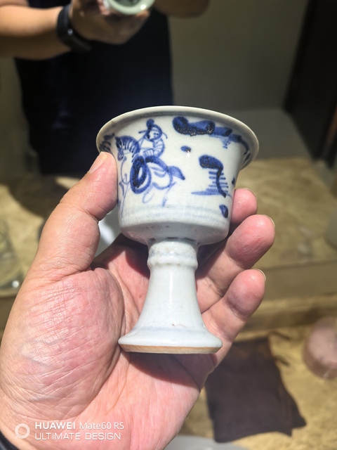 古玩陶瓷空白期到宣德青花高士騎馬圖高足杯拍賣，當前價格29800元