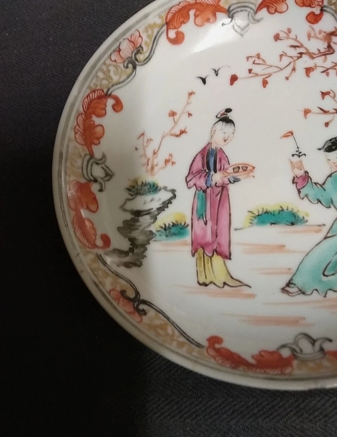 古玩陶瓷乾隆廣彩杯盤真品鑒賞圖