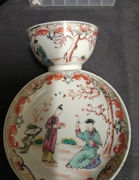 古玩陶瓷乾隆廣彩杯盤真品鑒賞圖