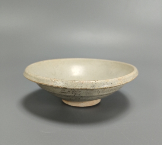 古玩陶瓷青白釉唇口碗拍賣，當(dāng)前價格999元
