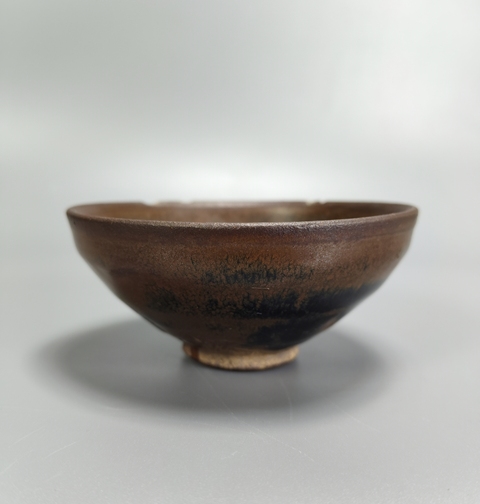 古玩陶瓷建窯柿紅釉茶盞拍賣，當(dāng)前價(jià)格2369元