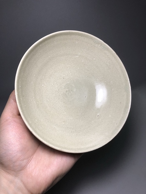 古玩陶瓷唇口圈足碗真品鑒賞圖