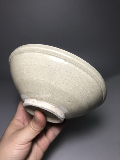 古玩陶瓷唇口圈足碗真品鑒賞圖