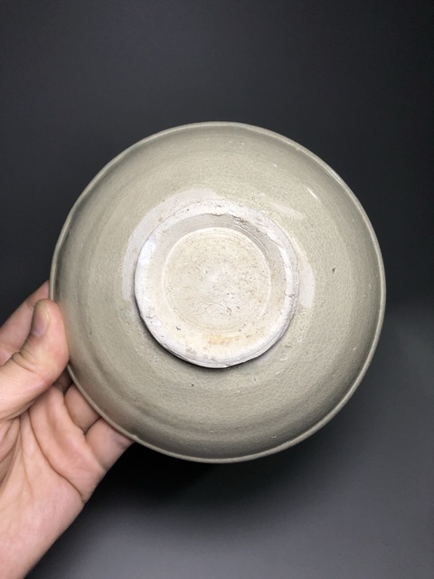 古玩陶瓷唇口圈足碗真品鑒賞圖