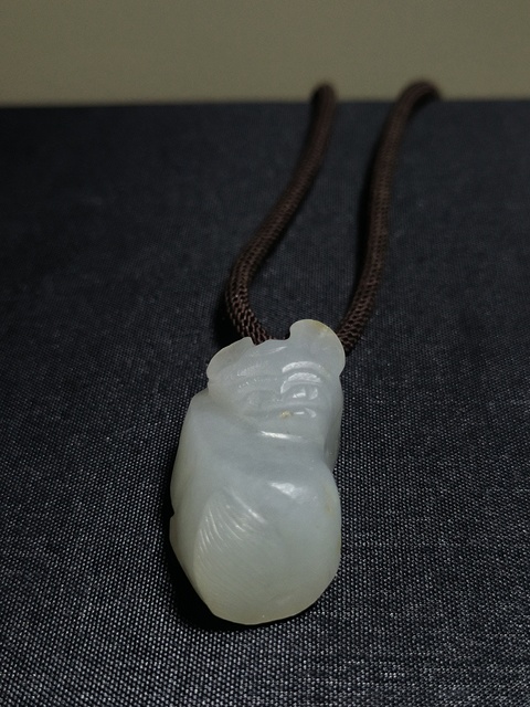 古玩玉器瑞獸墜真品鑒賞圖