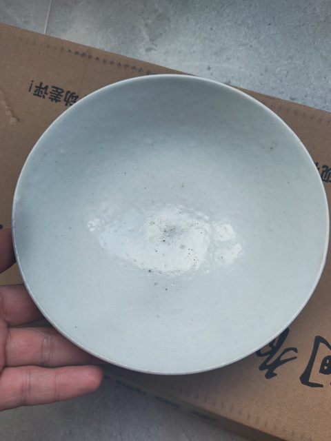 古玩陶瓷珊瑚釉描金大碗真品鑒賞圖