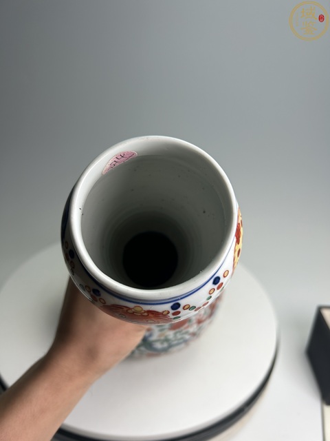 古玩陶瓷青花五彩瓶拍賣，當前價格0元