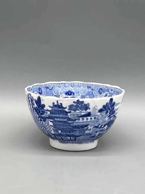 古玩陶瓷青花碗真品鑒賞圖