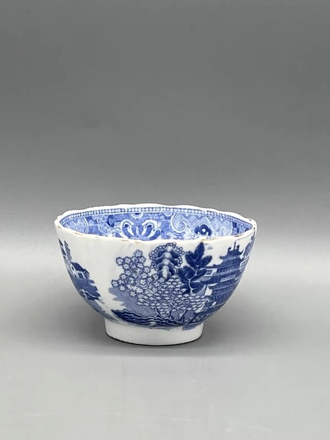 古玩陶瓷青花碗真品鑒賞圖