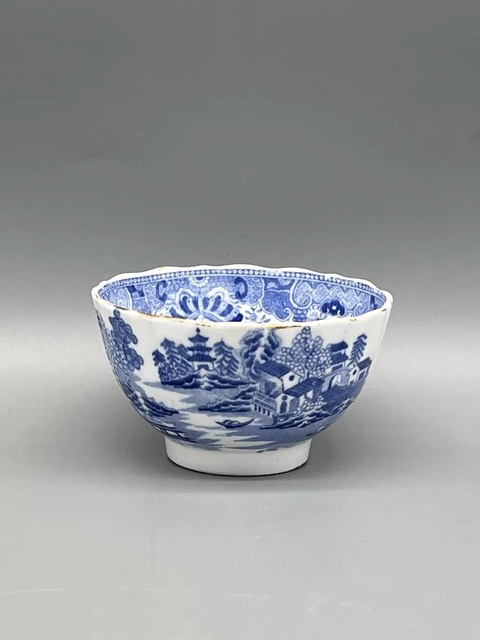 古玩陶瓷青花碗真品鑒賞圖