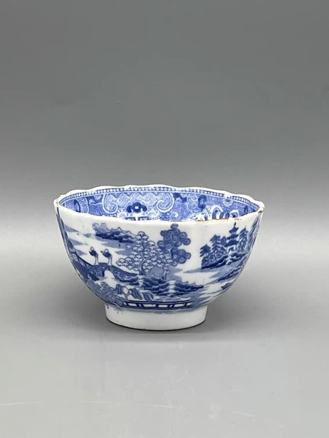 古玩陶瓷青花碗真品鑒賞圖