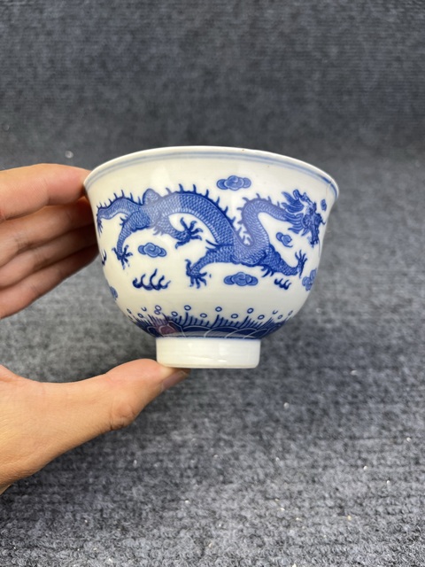 古玩陶瓷青花雙龍戲珠紋茶圓拍賣,當前價格0元