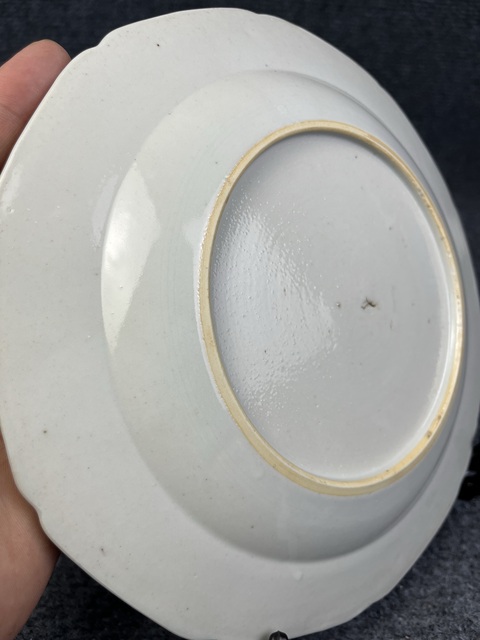 古玩陶瓷粉彩洞石花卉紋花口盤拍賣，當前價格999元