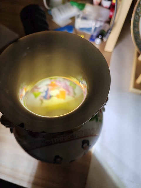 古玩陶瓷清晚期廣彩人物故事圖獸耳瓶真品鑒賞圖