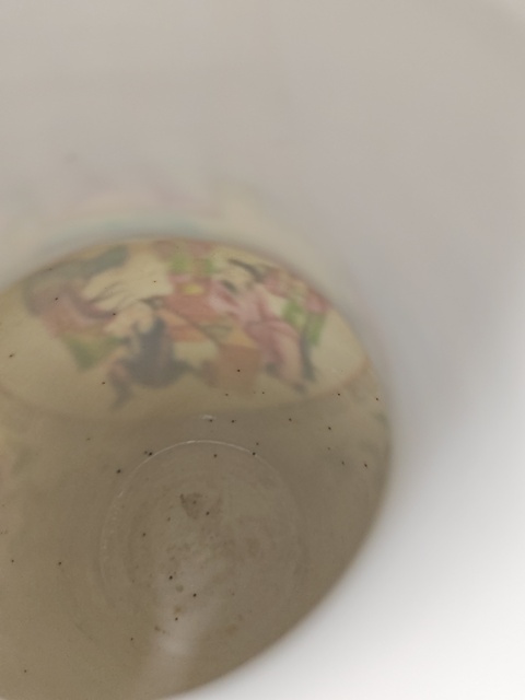 古玩陶瓷清晚期廣彩人物故事圖獸耳瓶真品鑒賞圖