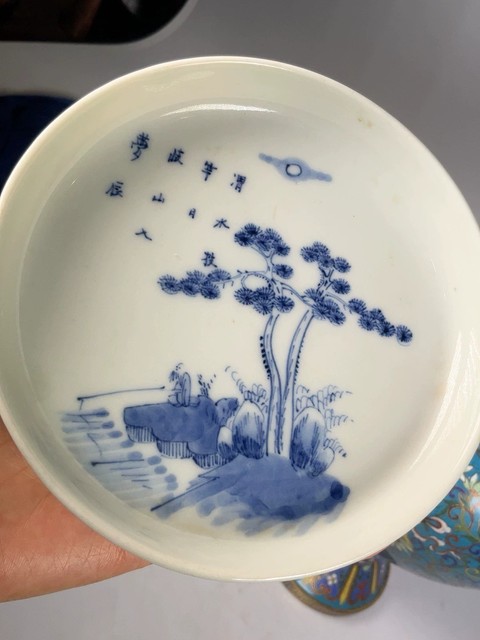 古玩陶瓷青花山水盤真品鑒賞圖